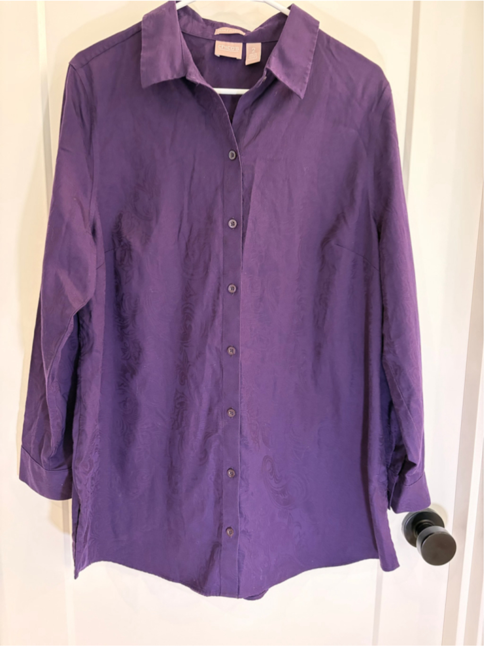 Women's Chico's Wrinkle Resistant Purple Jacquard Paisley Button Down Shirt 2
